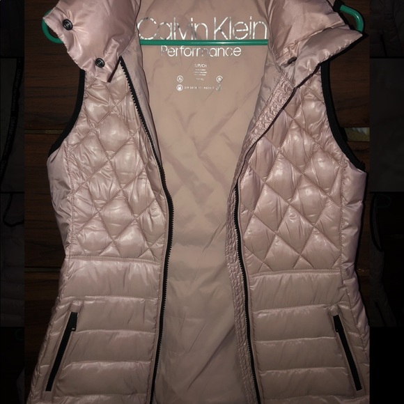 Calvin Klein Bubble Vest - Picture 1 of 4